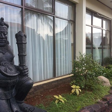 Jepara Indah Hotel Екстериор снимка
