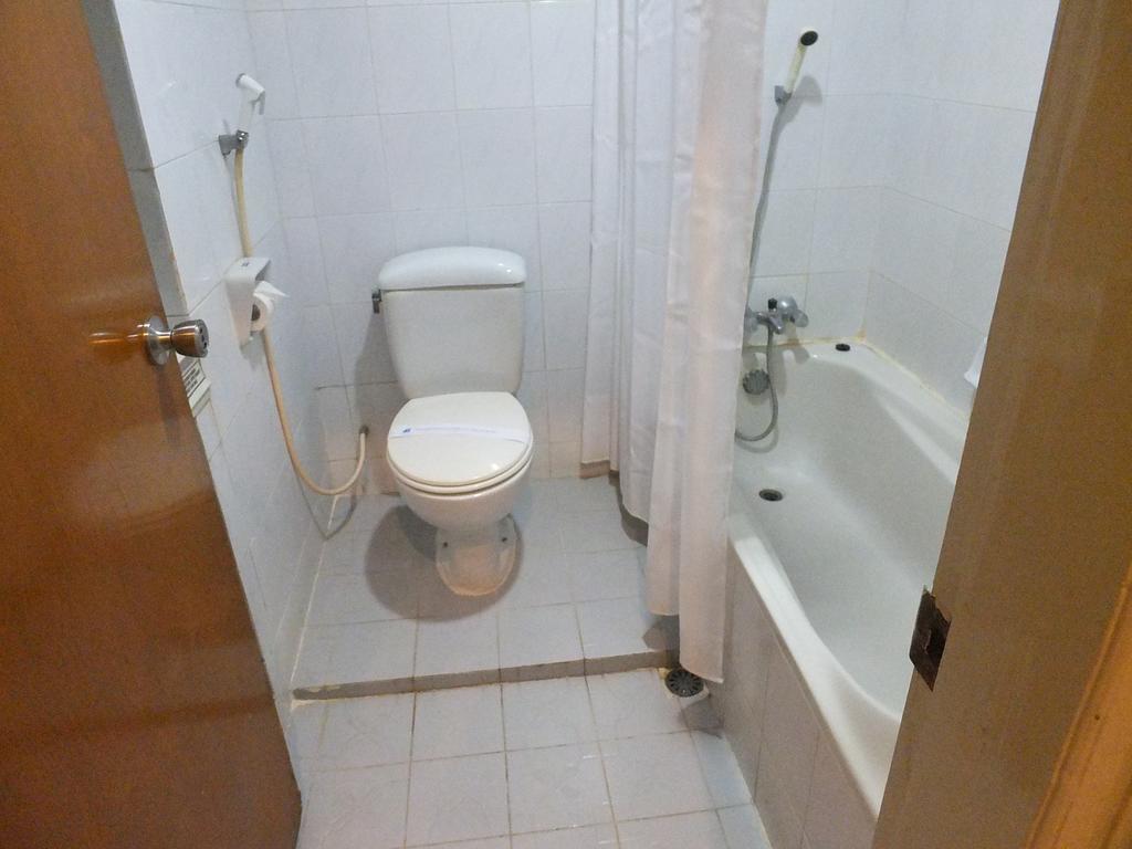 Jepara Indah Hotel Стая снимка
