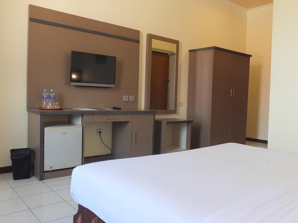 Jepara Indah Hotel Стая снимка