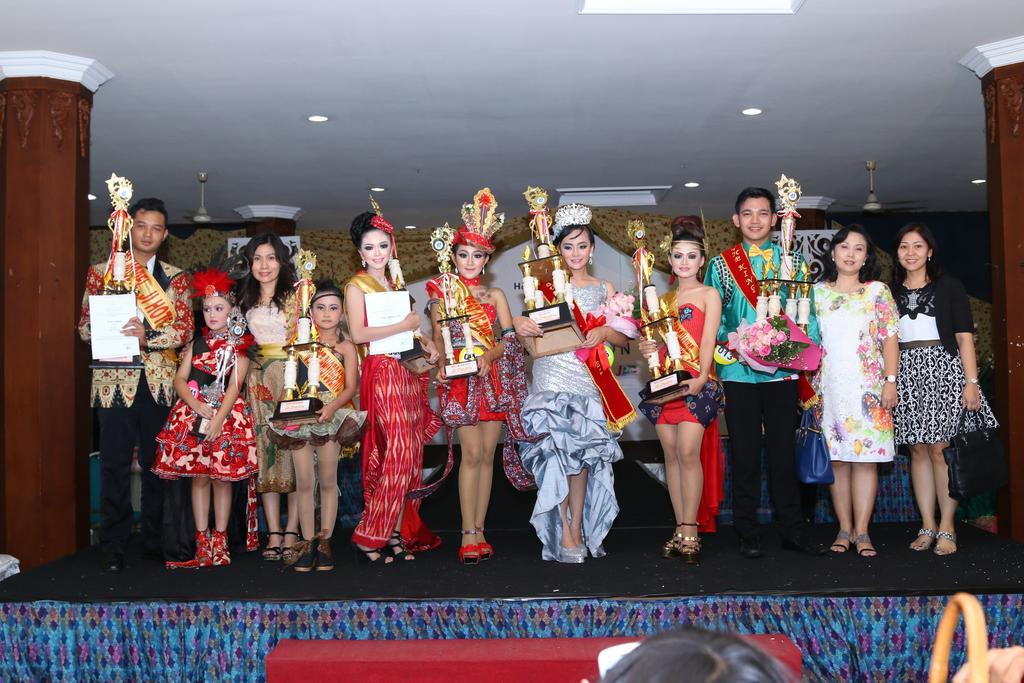 Jepara Indah Hotel Екстериор снимка